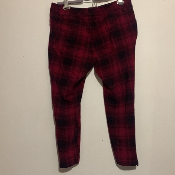 Torrid Plaid Ponte Stretch Skinny Pants Capri Grunge Goth Size 10 - Picture 7 of 8